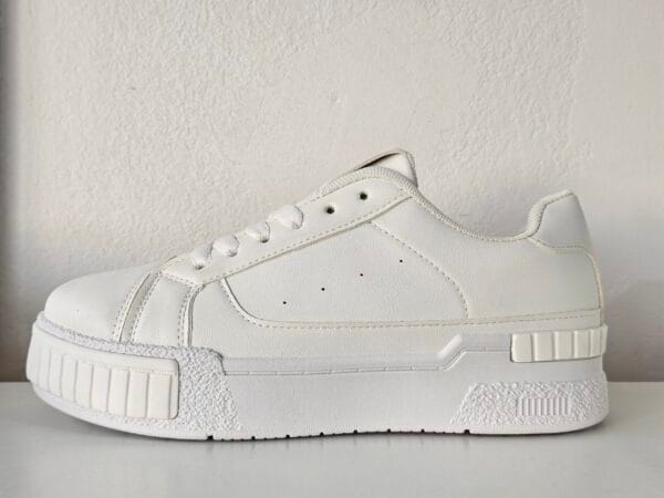 Art BM87-5 all white