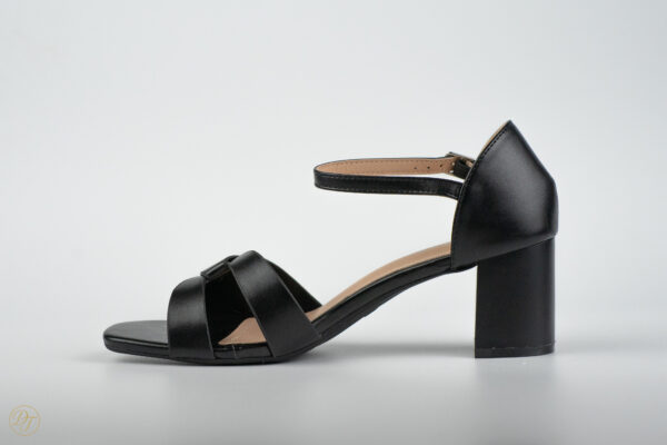 W591004, black