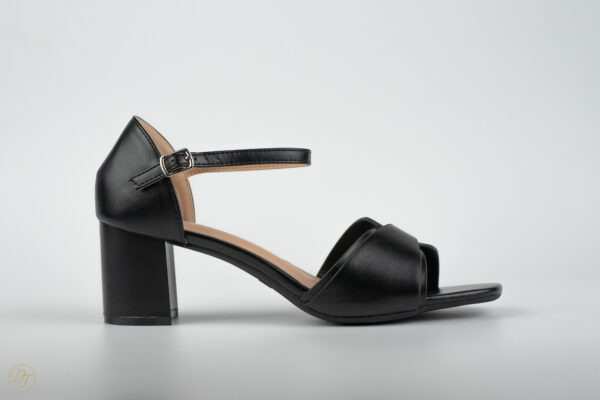 W591004, black