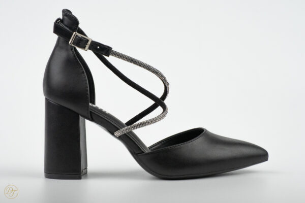 C222 black