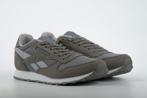 L933-2 , grey