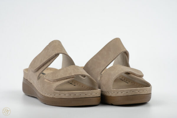 1541163, beige