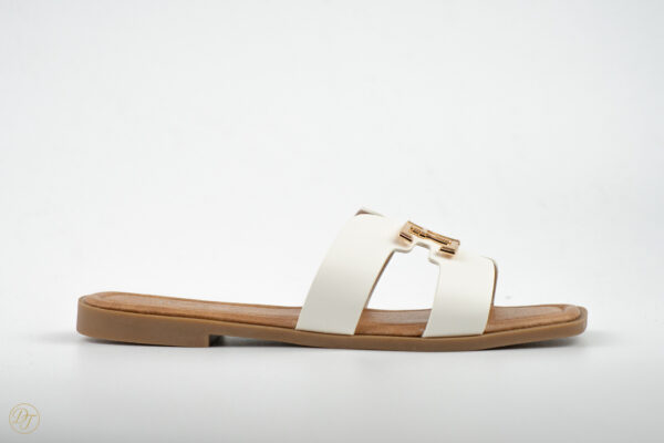 W596015, white